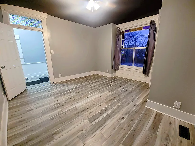 2505 Washington Ave — Photo 31