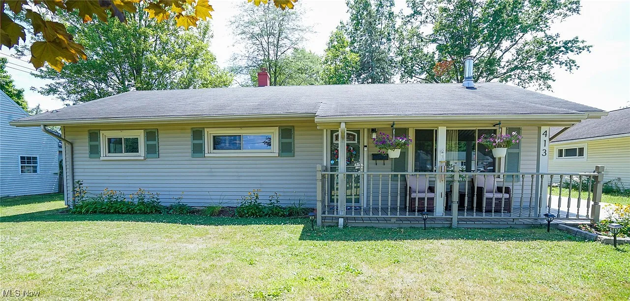 413 Southward Dr photo 1