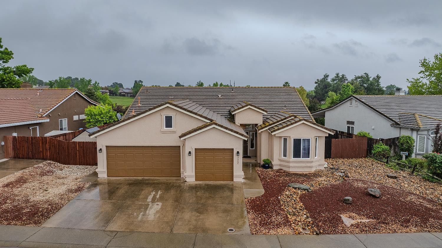 722 Fairway Dr