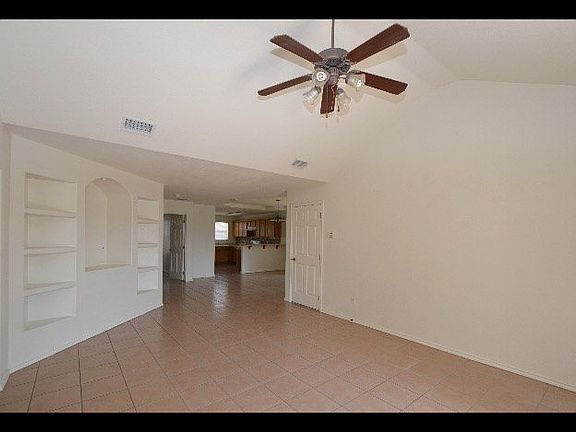 3rd image of 2607 Timberwood Ave