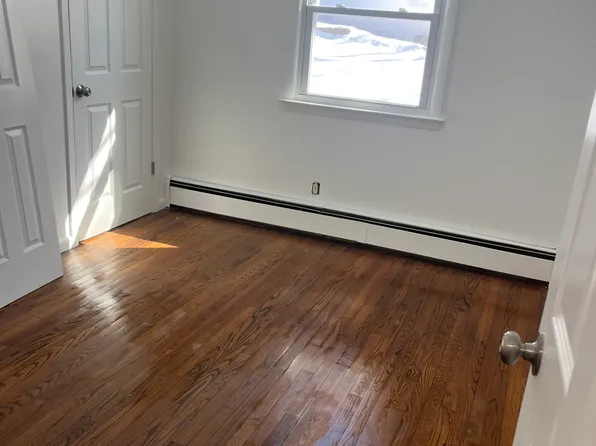 (undisclosed Address), N White Plains, NY 10603