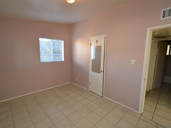 5th image of 1434 E Lee St Unit 1