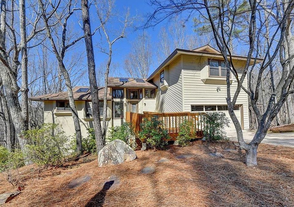 1st image of 345 N Peak Dr