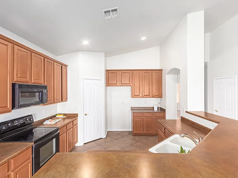 4384 E Cherry Hills Dr — Photo 4