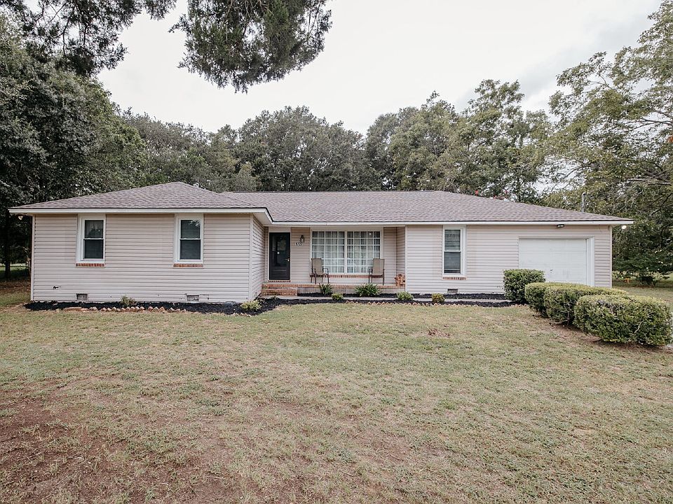 1st image of 1723 Folly Rd