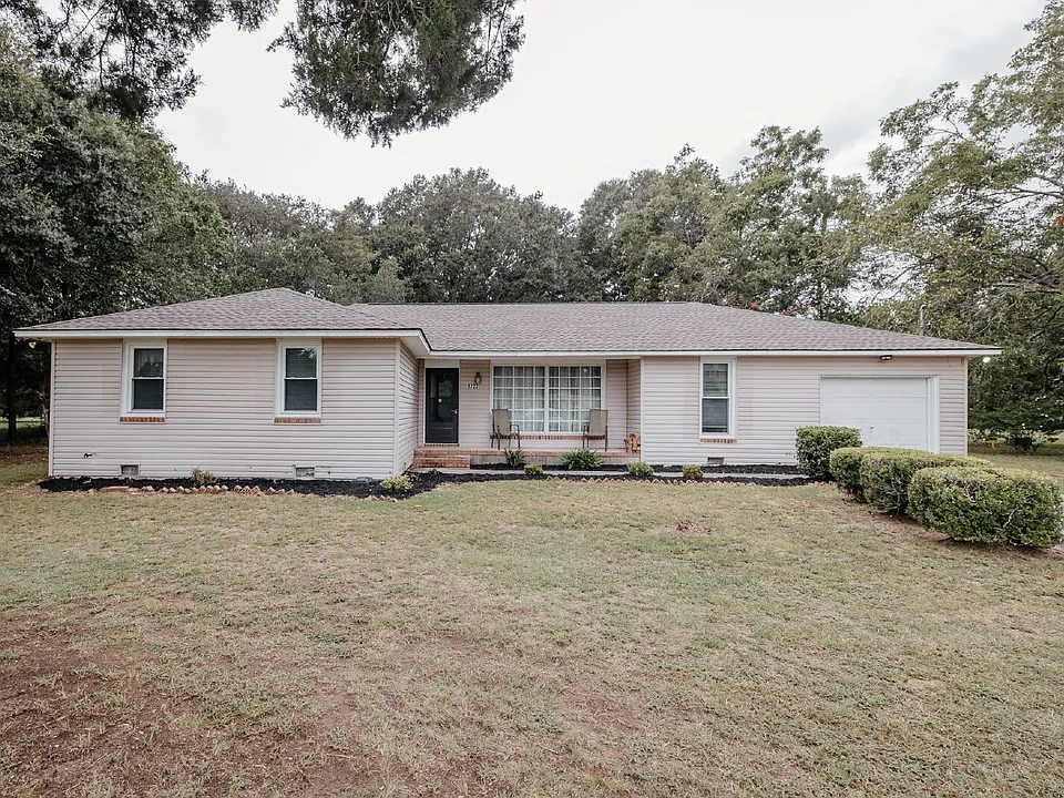 1723 Folly Rd