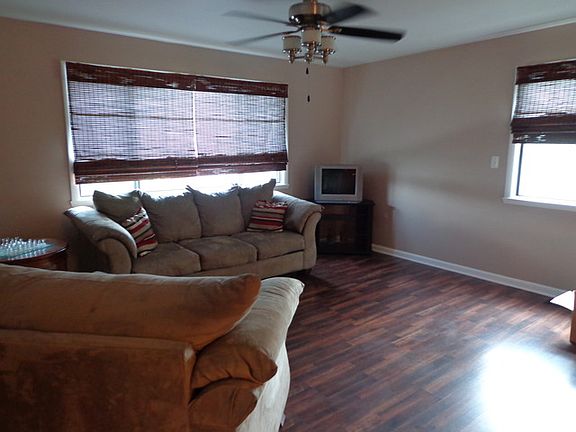5th image of 155 Quincy Ct APT A