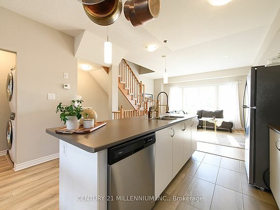 5th image of 123 Sandhill Crane Dr