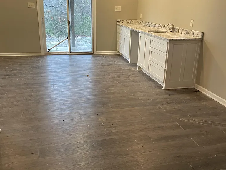 7800 N Hills Blvd #101 — Photo 10