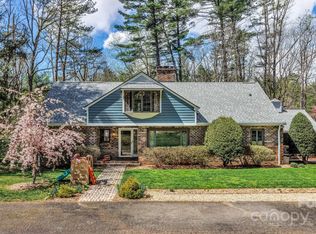 335 Vanderbilt Rd, Asheville, NC 28803