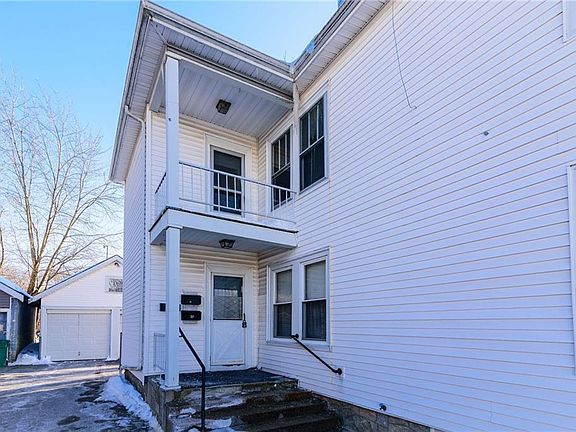 4th image of 109 Hemond Ave