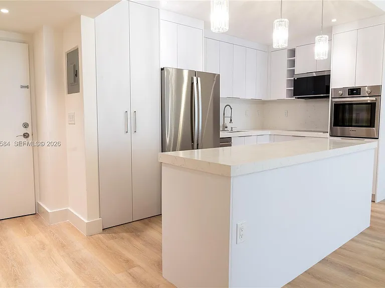 19390 Collins Ave #24-PH — Photo 5
