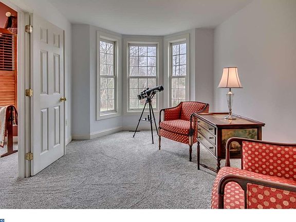 5th image of 5242 Bailey Ct N