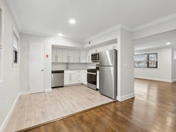 Metuchen Plaza Apartments, 207-211 Amboy Ave #209H, Metuchen, NJ 08840