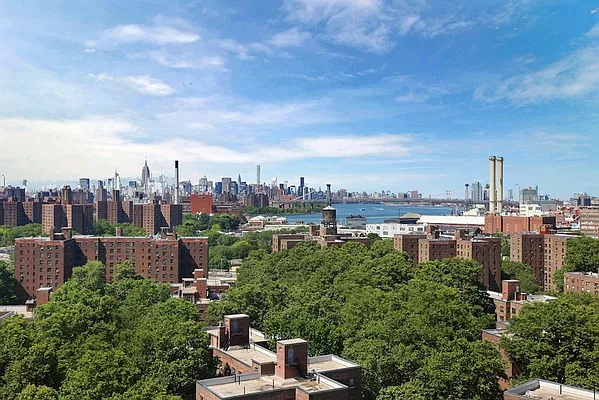 Rented by Red Apple Group | media 19