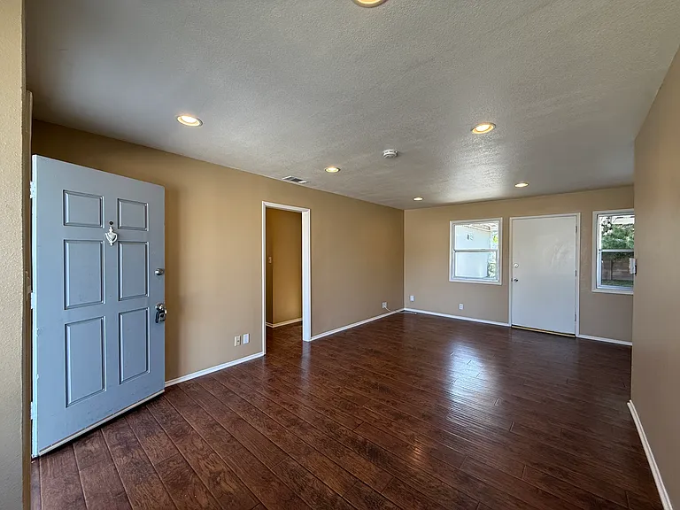 2307 Lupin St #A — Photo 5
