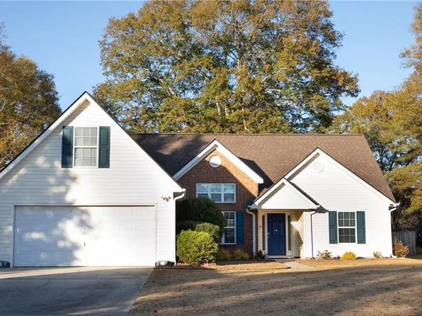 1607 Windward Ct, Loganville, GA 30052