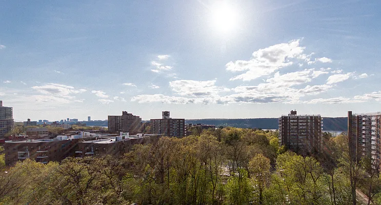 Sold by Re/Max In The City | media 1