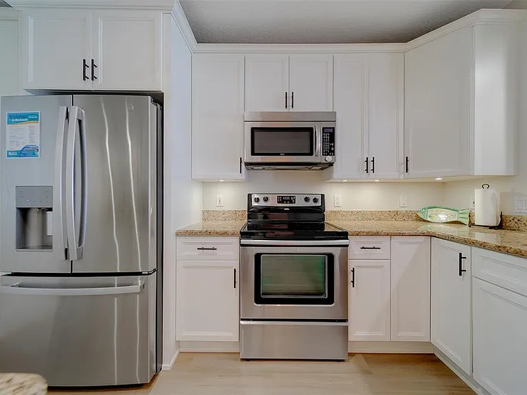 16700 Gulf Blvd #423 — Photo 11