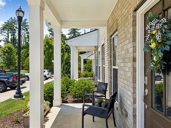 5th image of 2507 Napa Valley Way