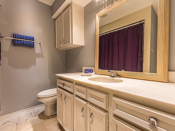 4th image of 7928 Royal Ln #210