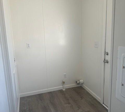3rd image of 569 Harbor Dr