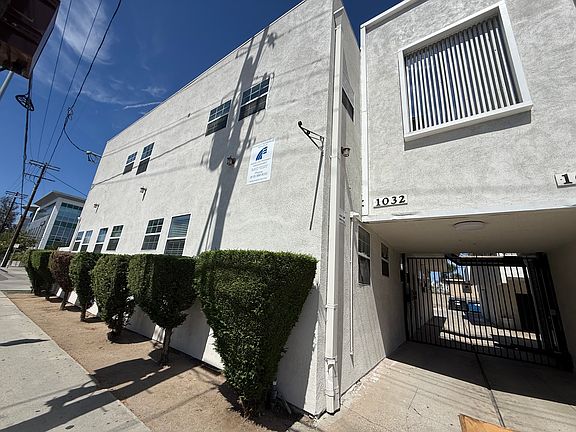 2nd image of 1032-1036 S Normandie Ave #5