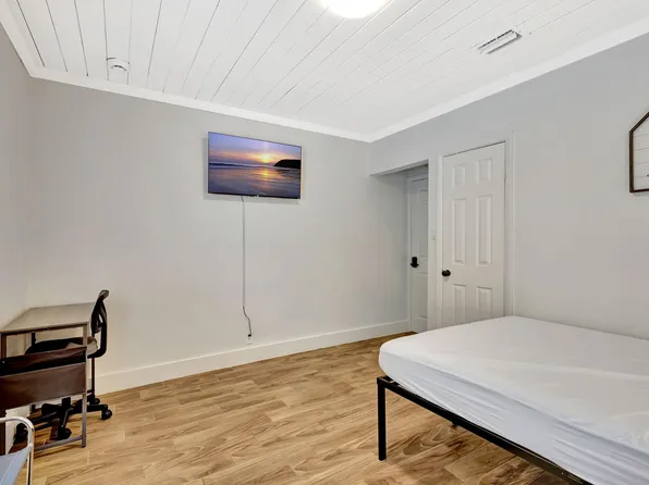 (undisclosed Address), West Palm Beach, FL 33404