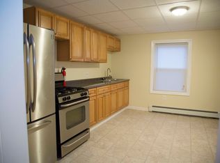 9 Wilson Ave APT 2, Woonsocket, RI 02895