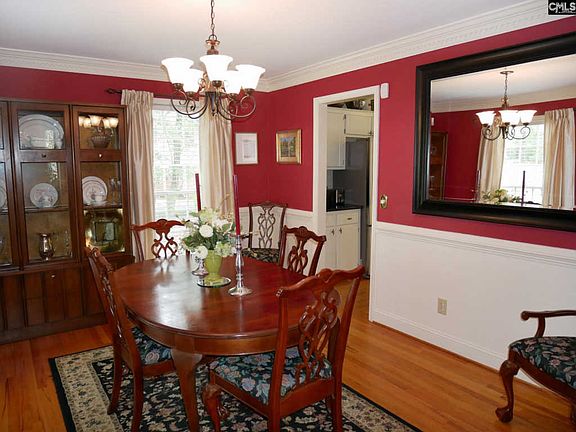 3rd image of 113 Rosebank Dr
