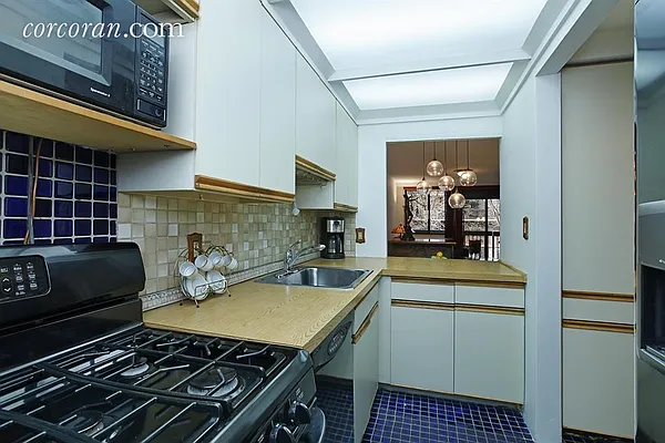 Sold by Corcoran | media 4