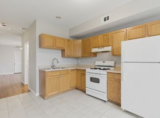 7039 Roosevelt Rd #2F, Berwyn, IL 60402