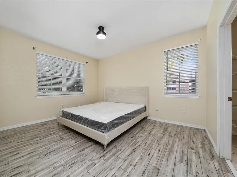 3280 Soho St #201 — Photo 16