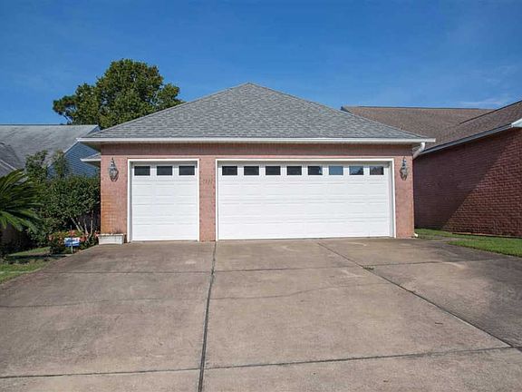 2nd image of 1397 Greenvista Ln