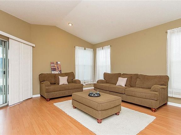 3rd image of 350 Emerald Forest Blvd APT 10204