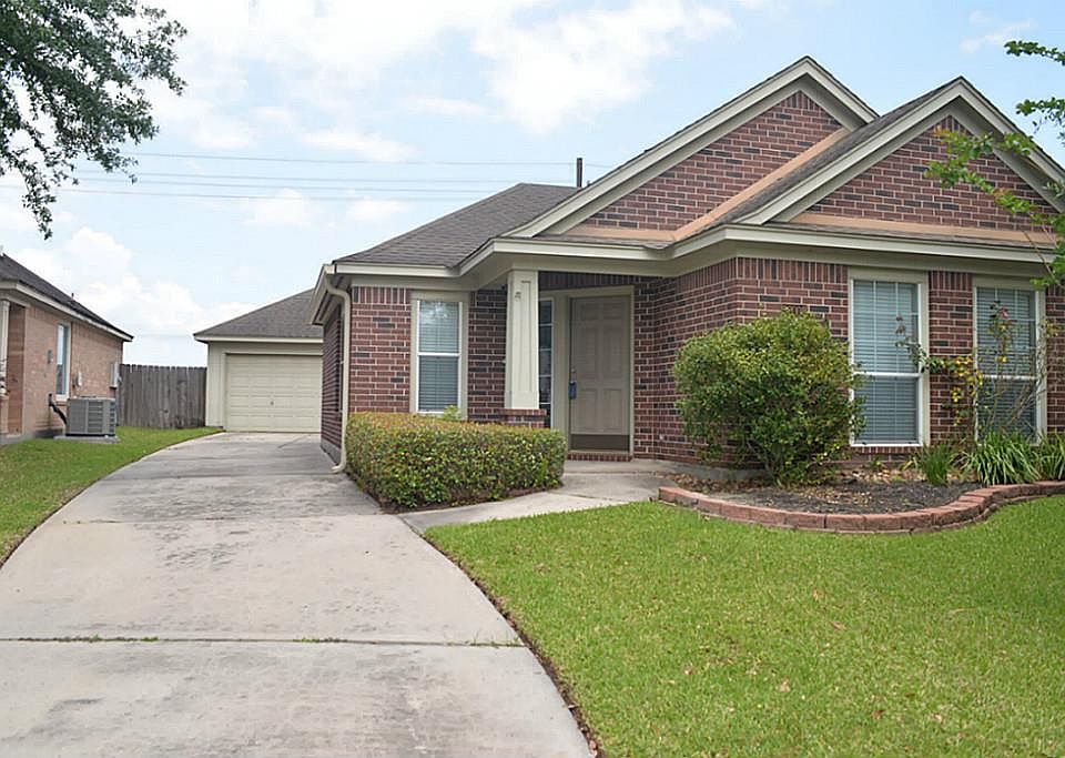 1st image of 22008 Knights Cove Dr