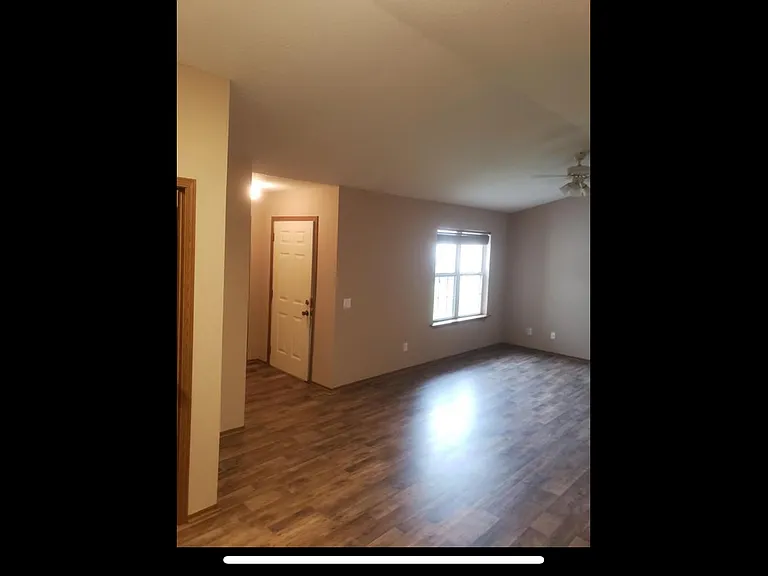 112 Eagle Ridge Dr — Photo 4