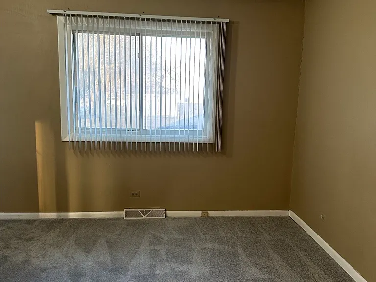 533 Thomas Rd — Photo 8