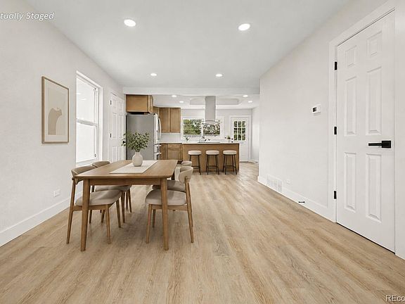 4th image of 1242 S Seneca Way