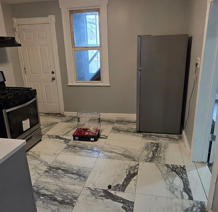 1st image of 723 Bergen St Floor 2