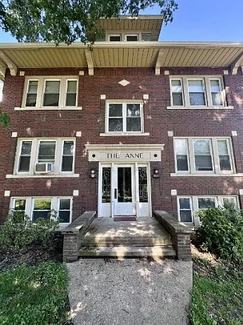 96 N Portage Path #4