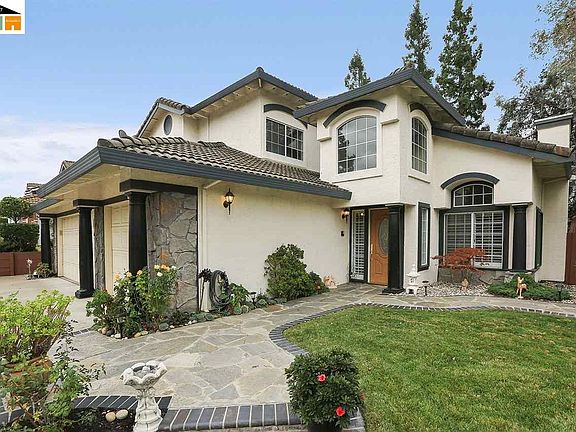 3rd image of 4162 Rockcreek Dr