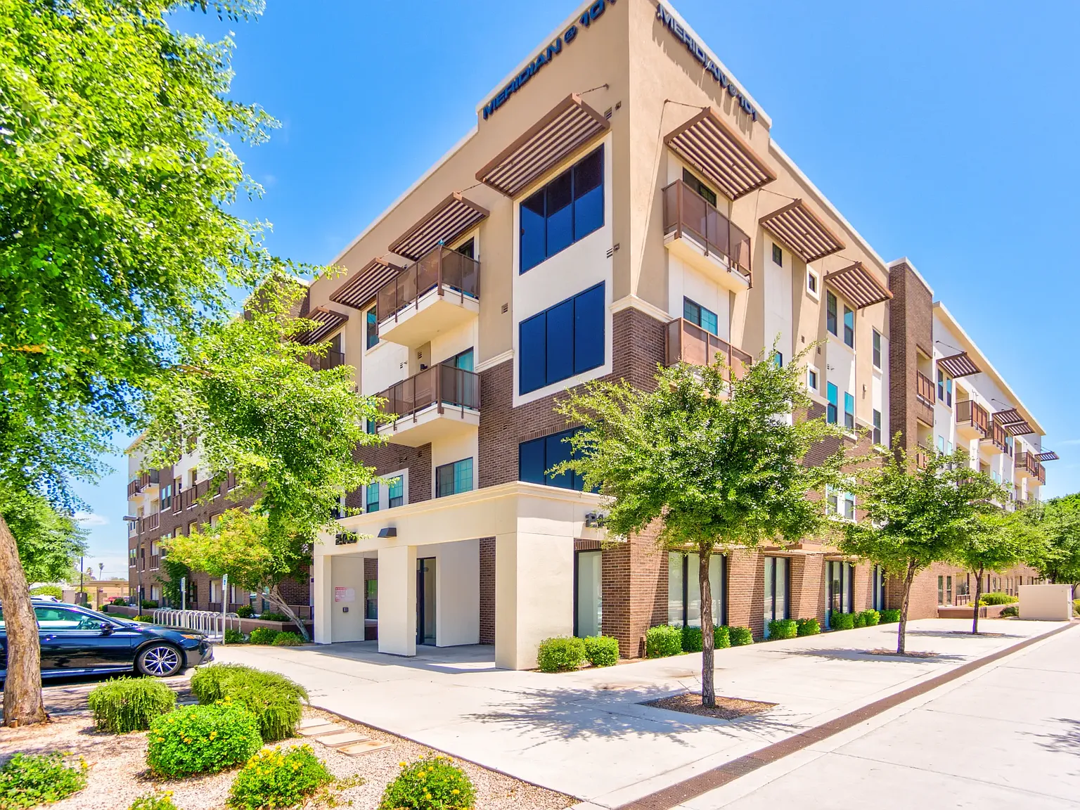 Meridian@101 Apartments — Photo 4