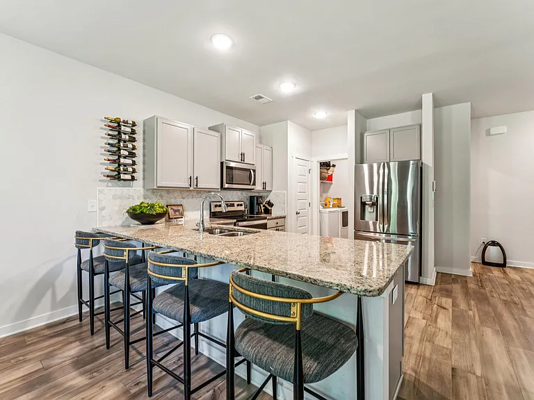 501 Polo Way — Photo 14