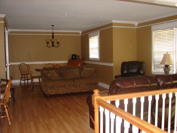 5th image of 117 Stovall Dr