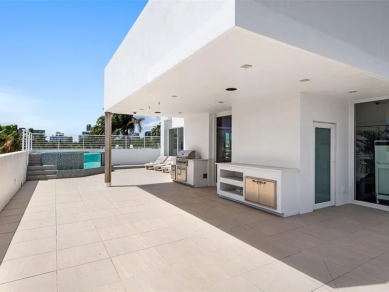 500 Isle Of Capri Dr — Photo 38
