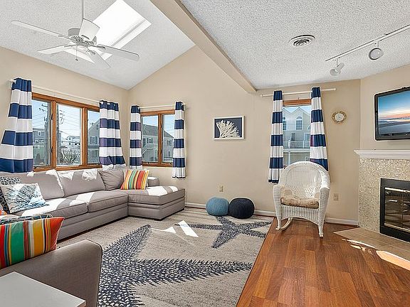 5th image of 113 60th St #2