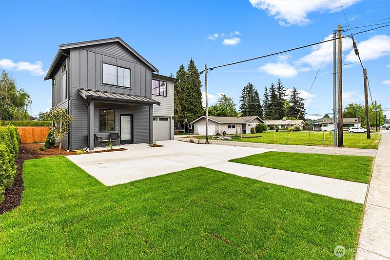 2nd image of 303 S 17th Street