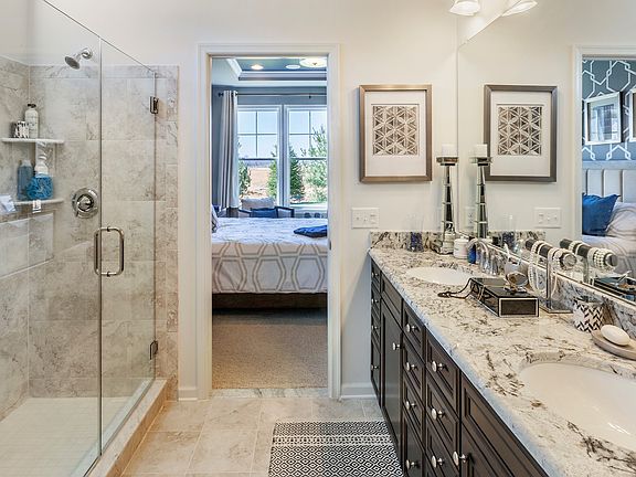 Owner s bath with dual sinks