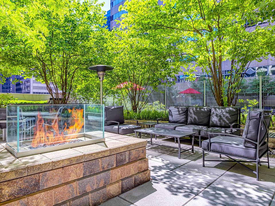 Fire Pits & Heat Lamps on the Outdoor Sundeck